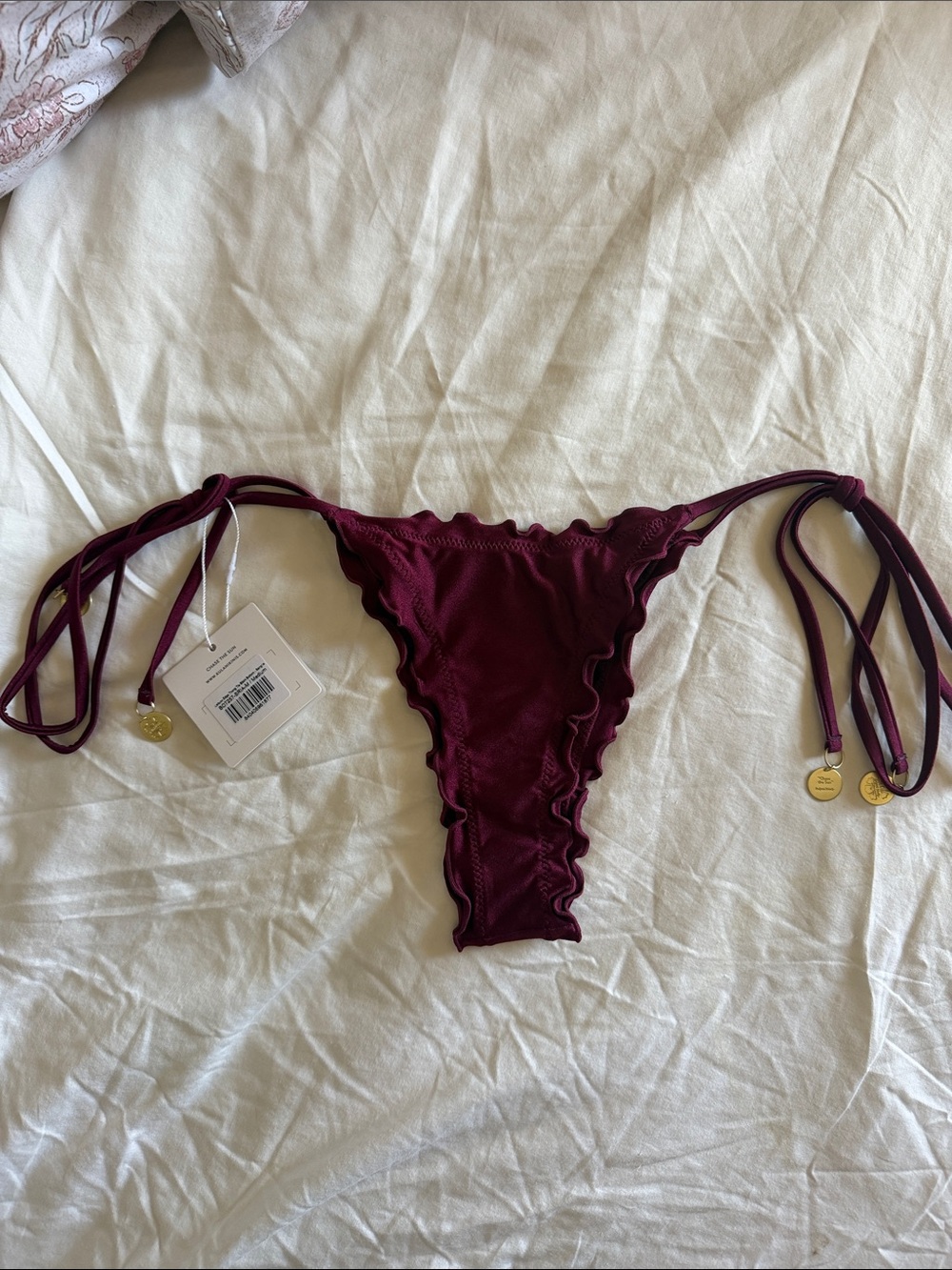Kulani Kinis Sangria Set NWT Small top Medium Bottom - Picture 4 of 6